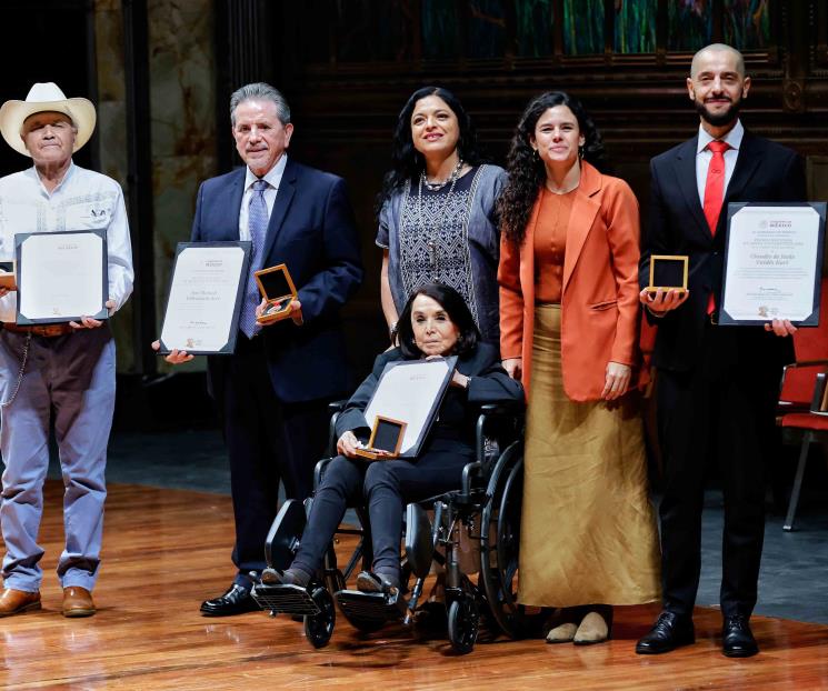 Entregan Premios Nacionales de Arte y Literatura 2023