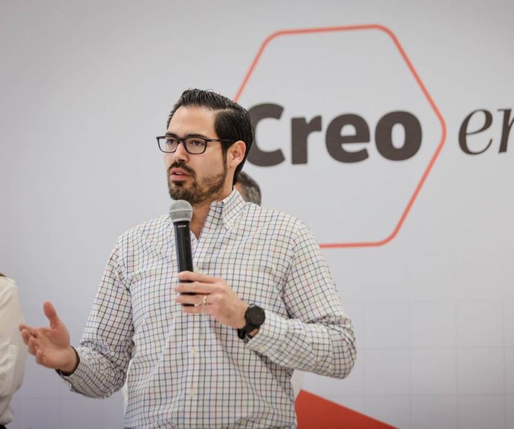 Entrega David de la Peña becas de estudio ‘Creo en Ti’