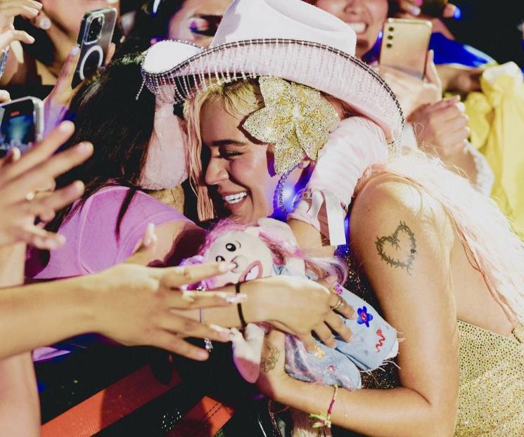 Dedica Karol G mensaje a sus fans mexicanos tras exitosa gira