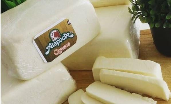 Conoce este queso jalisciense que se inspira en el adobe