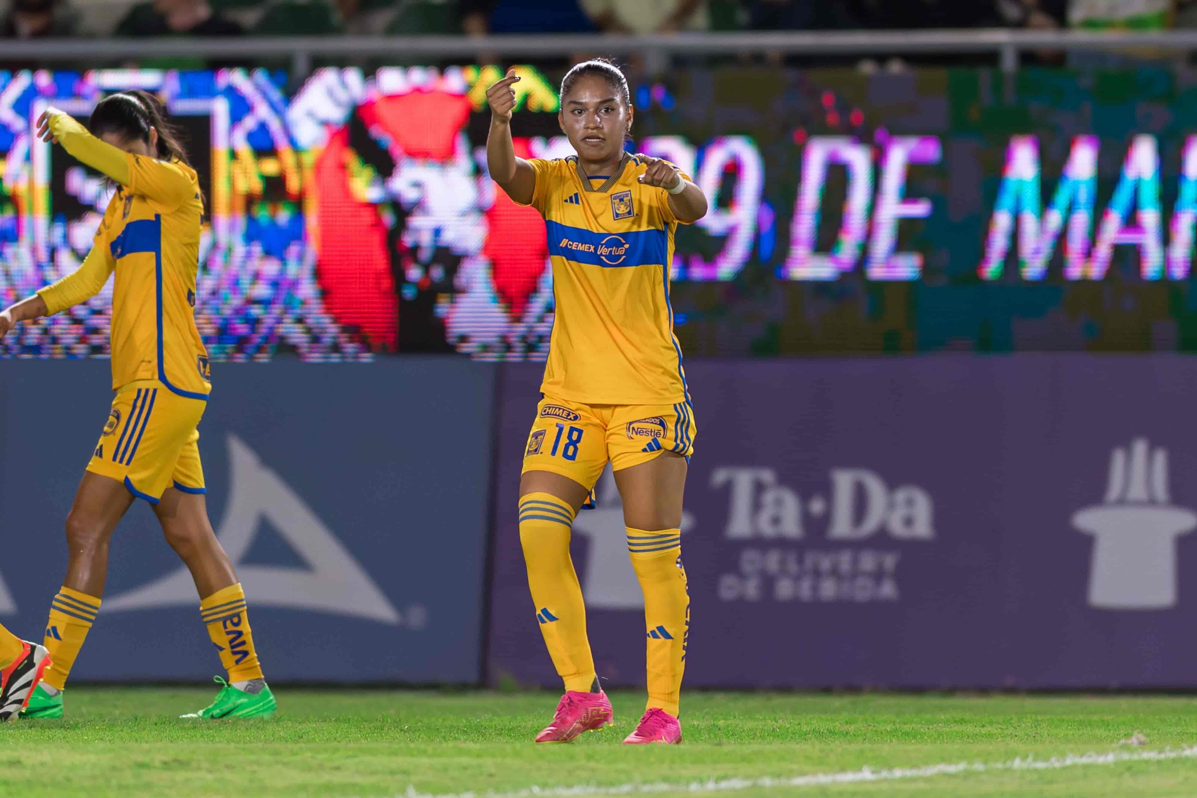 Belén Cruz hace el 2-0.