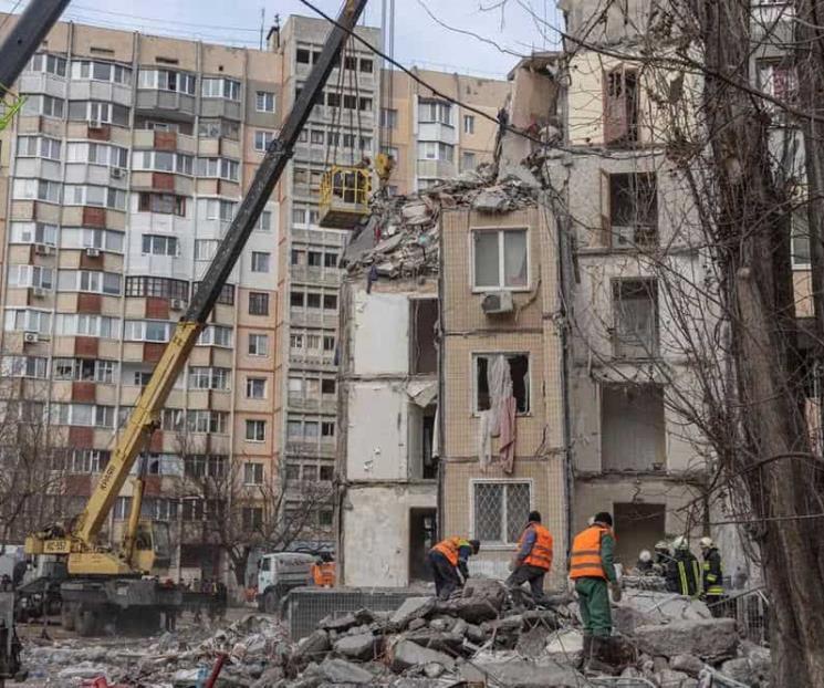 Sube a 10 el número de muertos en ataque ruso