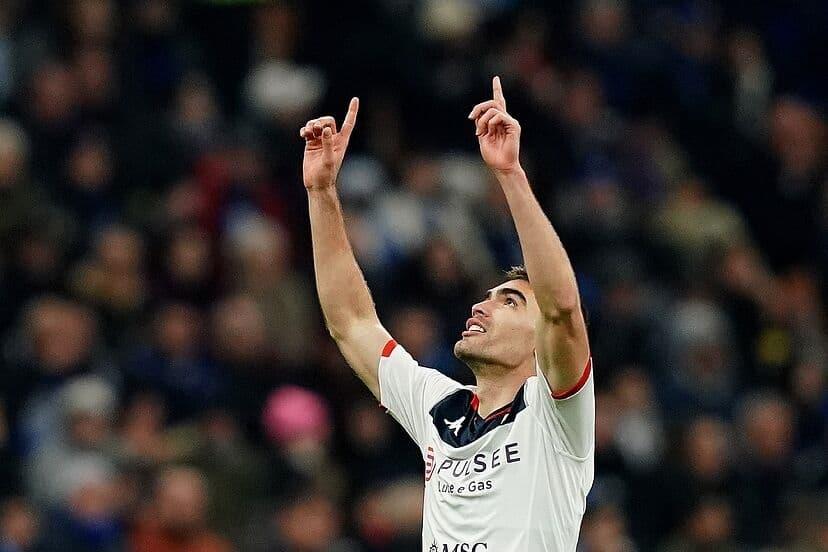 Johan Vázquez le anota al Inter