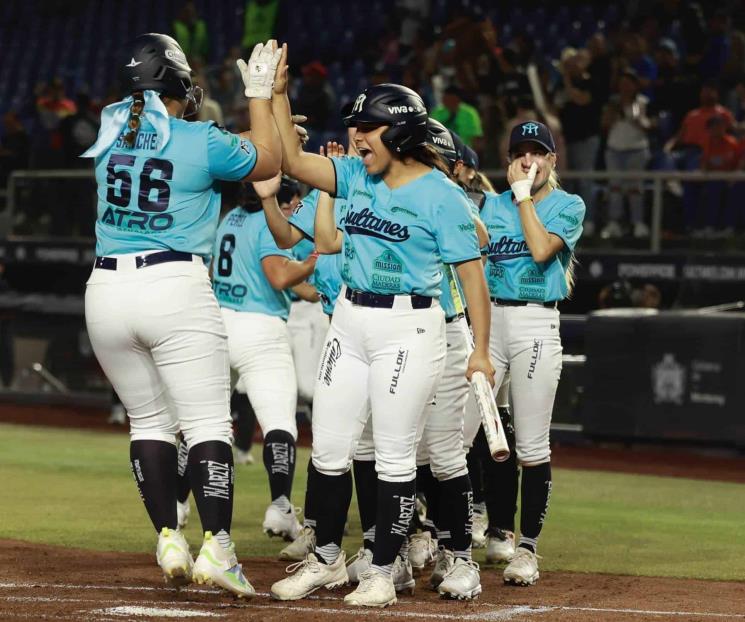 Sultanes Femenil pega primero Sultanes Femenil pega primero