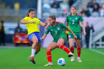 Golea Brasil al Tri Femenil en las semifinales de la Copa Oro
