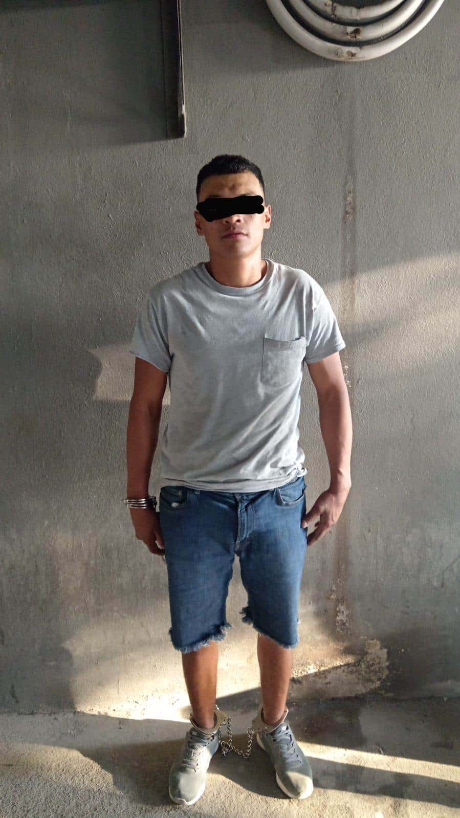 Aunque lointerceptaron por narcomenudeo, el presunto responsable resultó que contaba con dos denuncias de robo en domicilio y delitos sexuales contra sus propietarias, en el municipio de Apodaca.