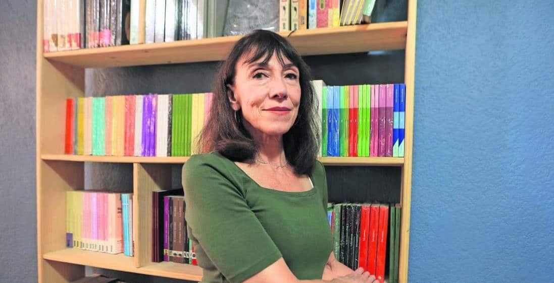 En la poesía me siento una ocupa: Tedi López Mills