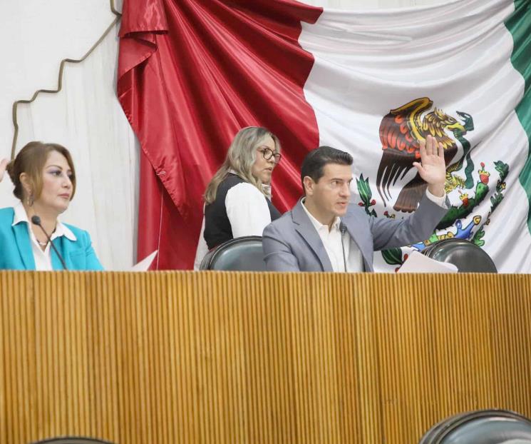 Van 29 de 42 diputados por un nuevo cargo público