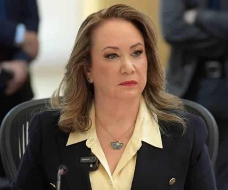 Yasmín Esquivel sugiere aprobar límite a comisión de Afores