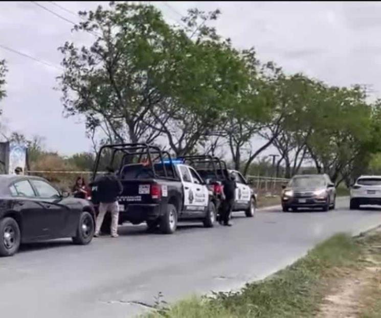 Encuentran cuerpo encobijado en lote baldío de Guadalupe