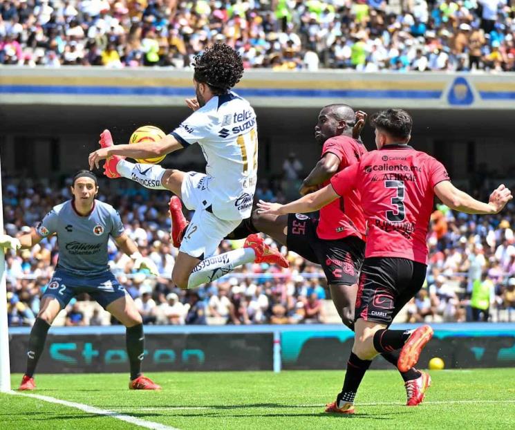 Igualan Pumas y Xolos en un entretenido 3-3 en el Universitario