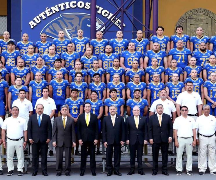 Se toman Auténticos Tigres Intermedia fotografía oficial