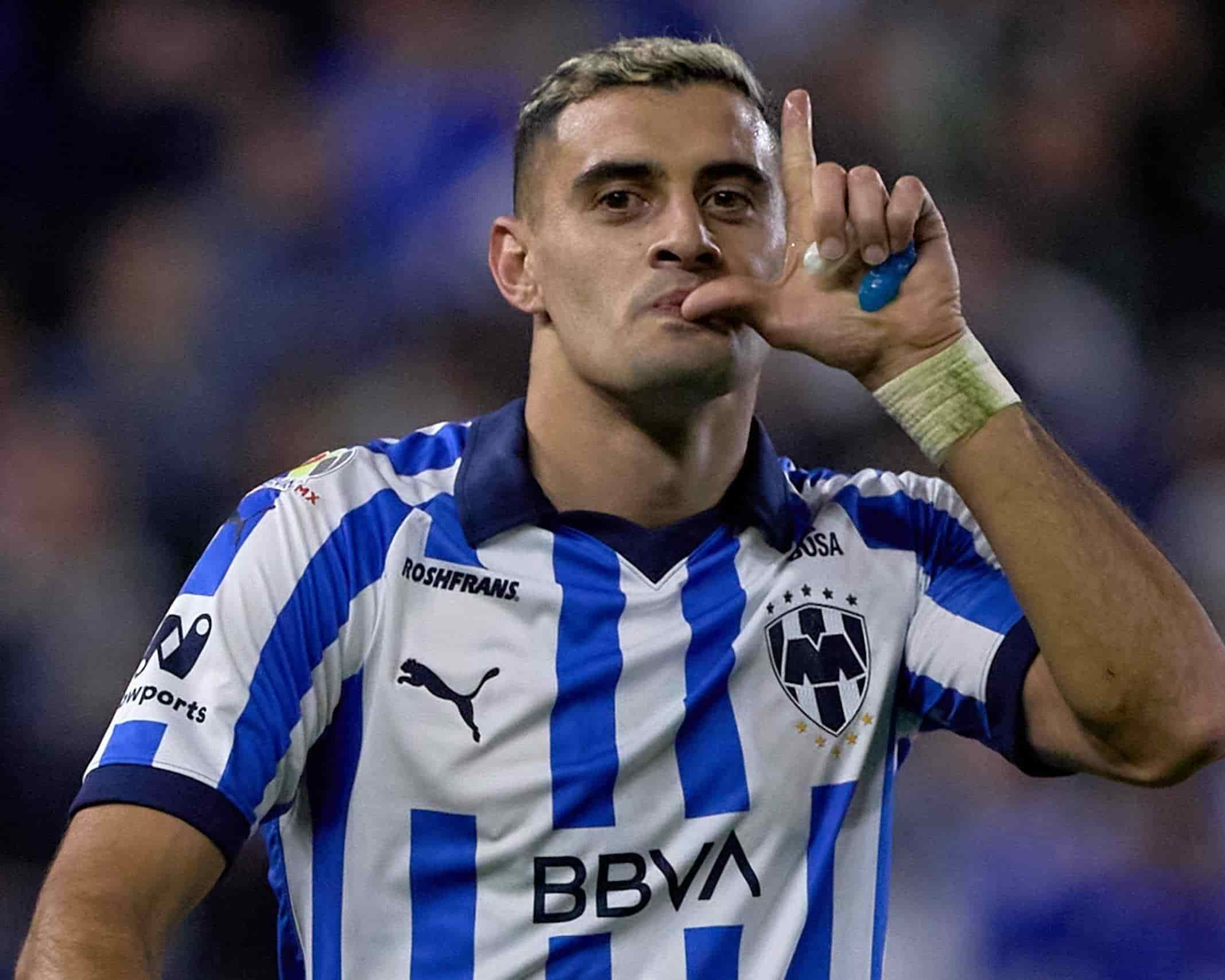 Germán Berterame hace el 2-0.