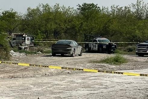 Encuentran cadáver maniatado y encobijado