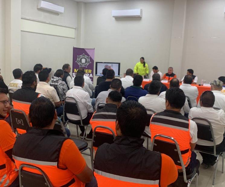 Capacita PC a choferes del programa Santa Bus
