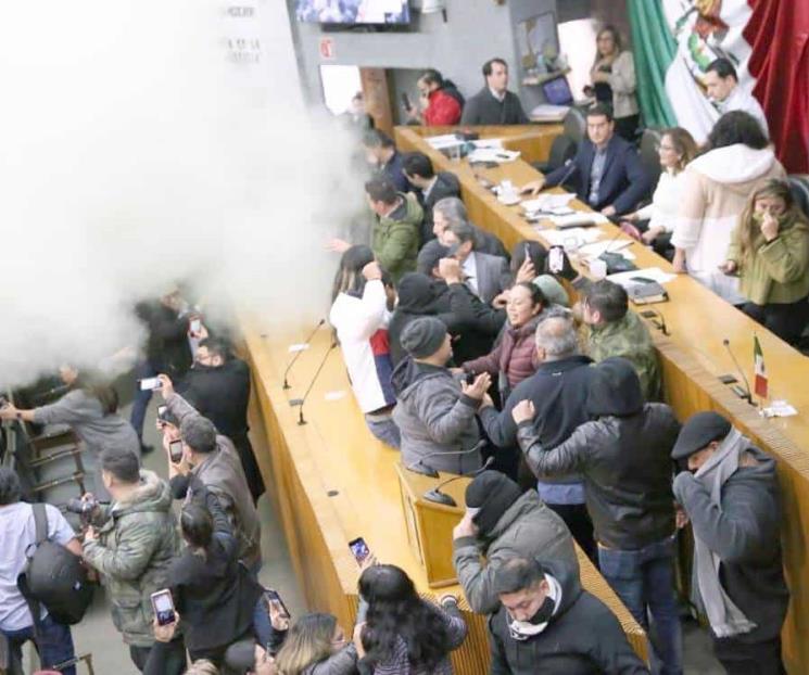 Quitan arraigo a involucrados en disturbios del Congreso