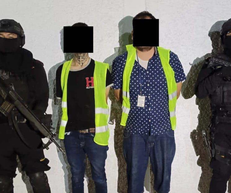Detienen a 2 con arma larga y droga
