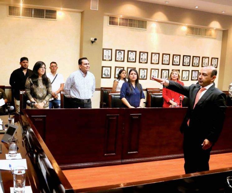 Asume Iván Medrano como alcalde interino de SC