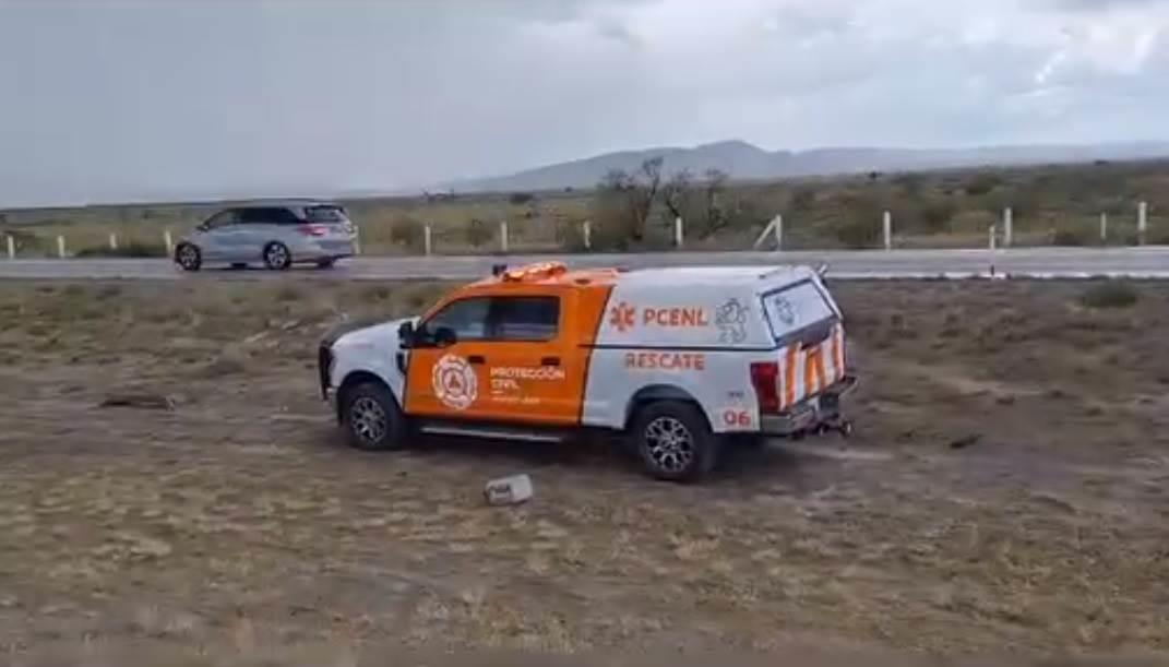 Deja volcadura dos heridos en Galeana