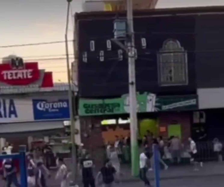 Otra vez violencia en una visita albiazul Otra vez violencia en una visita albiazul