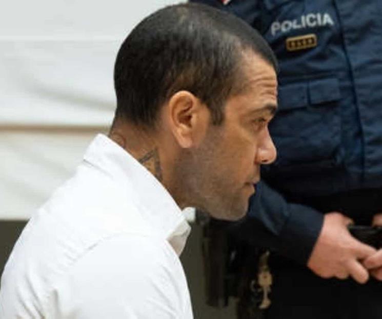 Pide Dani Alves libertad condicional; Fiscalía quiere darle 9 años Pide Dani Alves libertad condicional; Fiscalía quiere darle 9 años