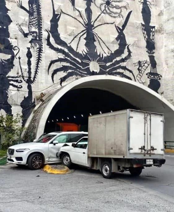 Choca en el Túnel de la Loma Larga