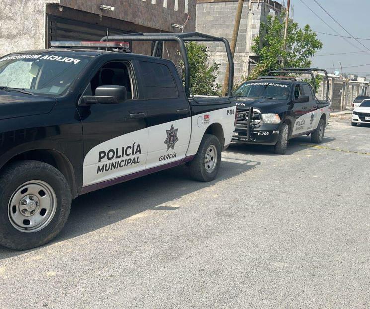 Balean a joven en García