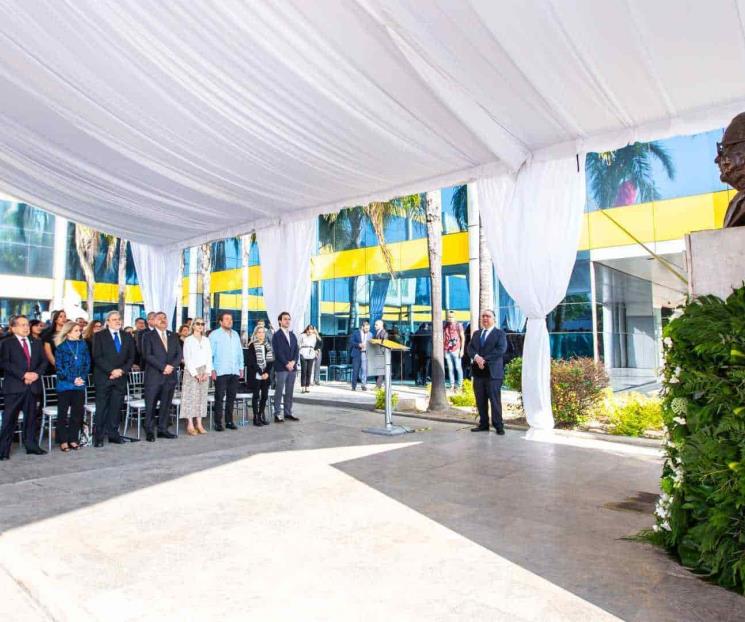 Exaltan en la UANL figura de Raúl Rangel Frías