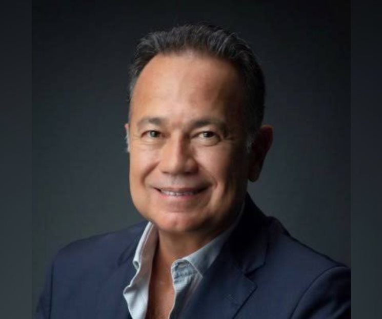 Velan cuerpo del productor de telenovelas Nicandro Díaz