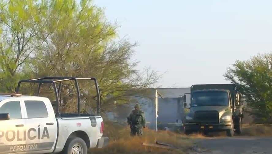 La Fiscalía General de Justicia de Nuevo León confirmó que fueron 10 los cadáveres encontraron el miércoles en Pesquería, donde además había cuatro restos óseos y los trabajos en el área continúan para verificar si hay más occisos, se presume que los delincuentes dejaban a sus víctimas en ese sitio.