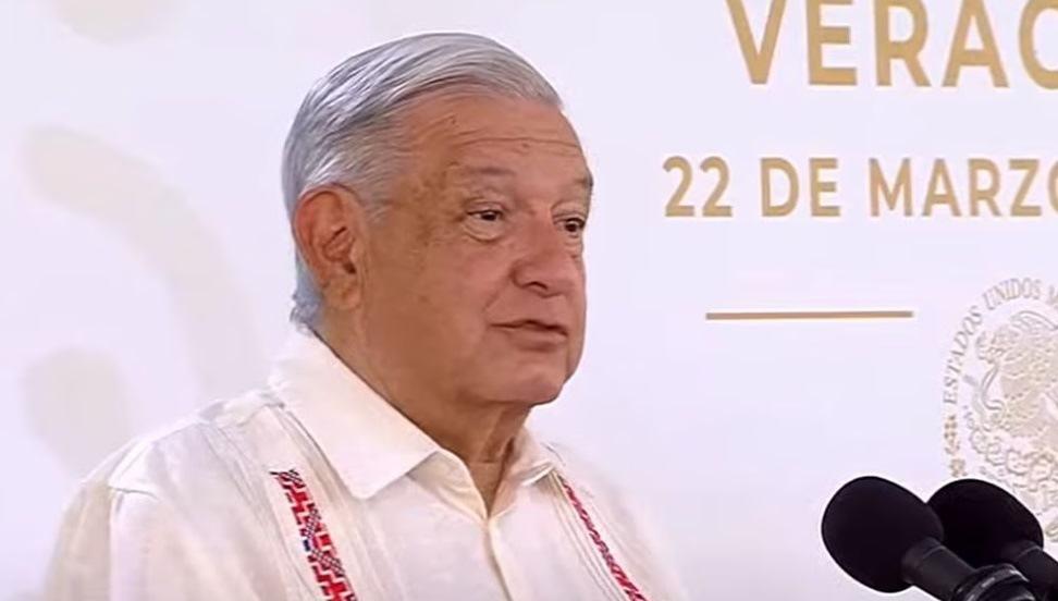 Apoyo de Vox a campaña de Gálvez, ayudará a la 4T: AMLO