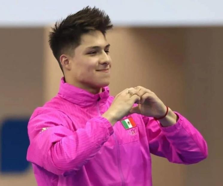 Avanza Osmar Olvera a la final de trampolín en Mundial de Clavados