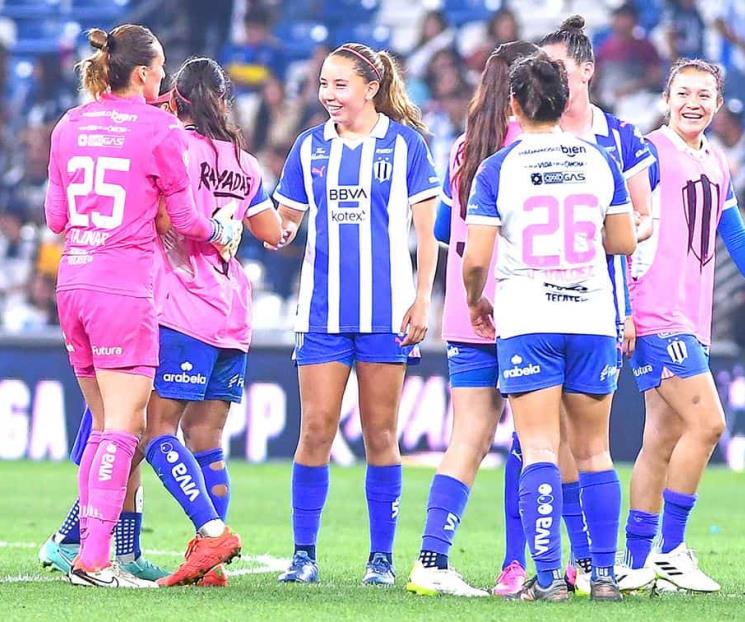 Buscan Rayadas mantenerse arriba