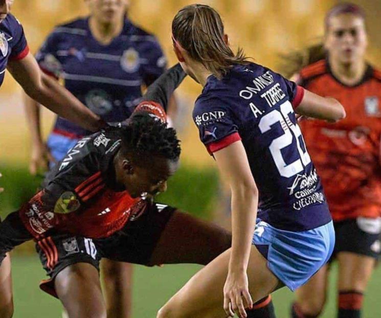 Tigres Femenil vence a Chivas