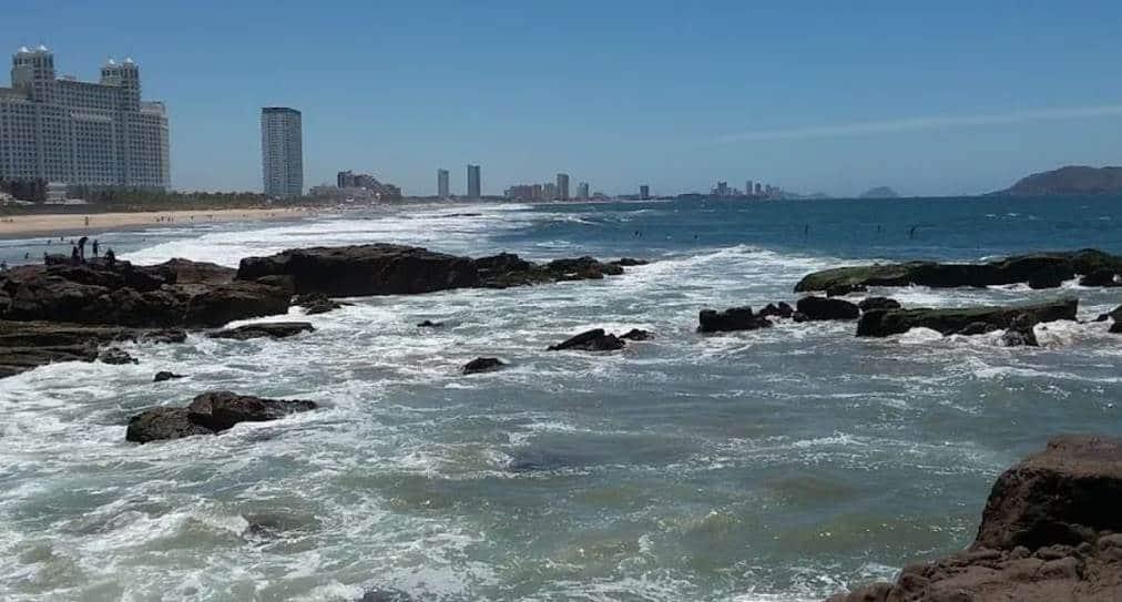Limitan horarios en playas de Mazatlán
