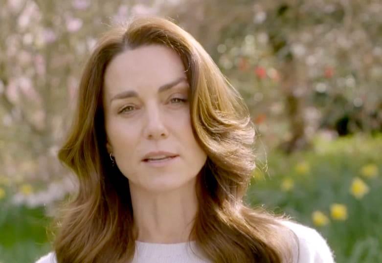 Revela Kate Middleton que padece cáncer