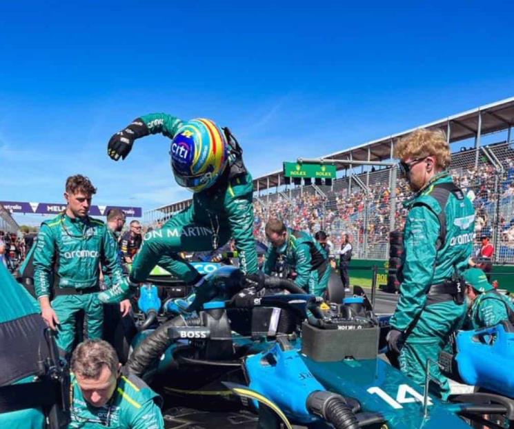 Sancionan a Alonso con 20 segundos por causar choque de Russell