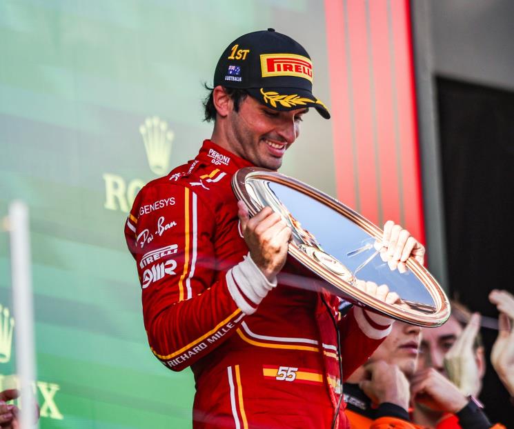 Vive Carlos Sainz una temporada de locura