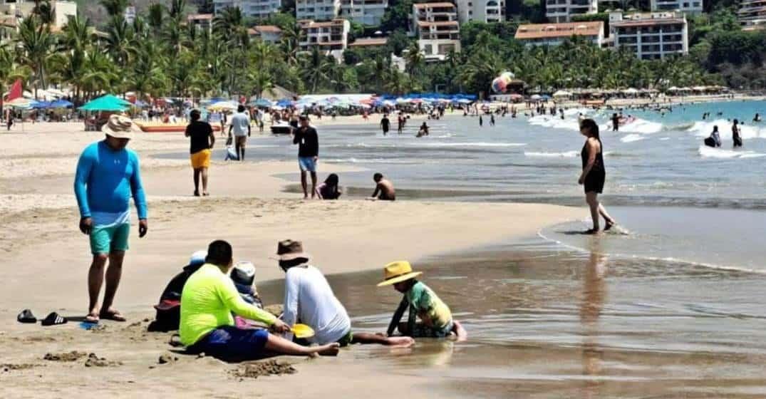 ¿Te deben de pagar extra si trabajas en Semana Santa?