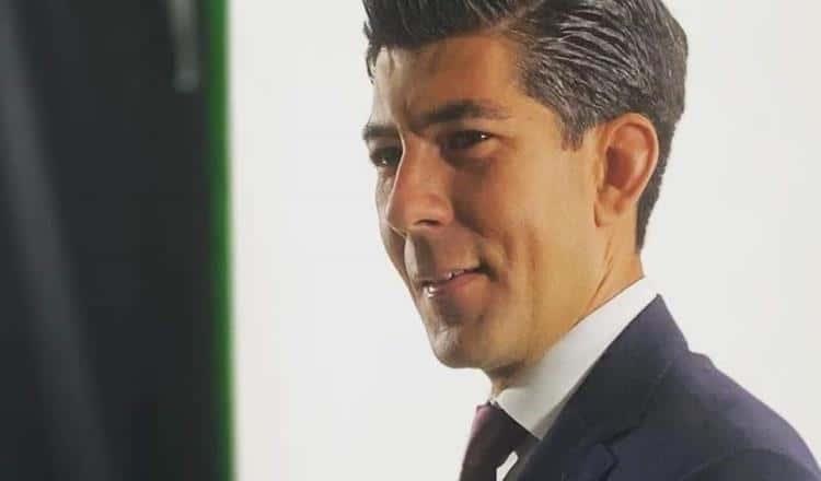 Piden al INE remover a San Martín como moderador de debate