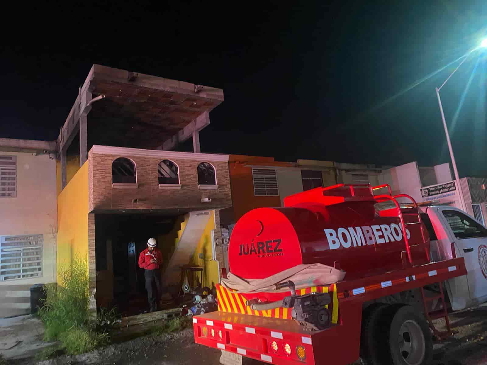 Una mujer sin vida, y su esposo y dos hijos lesionados, dejó la explosión y posterior incendio de un domicilio por acumulación de gas, la madrugada de ayer en el municipio de Juárez.