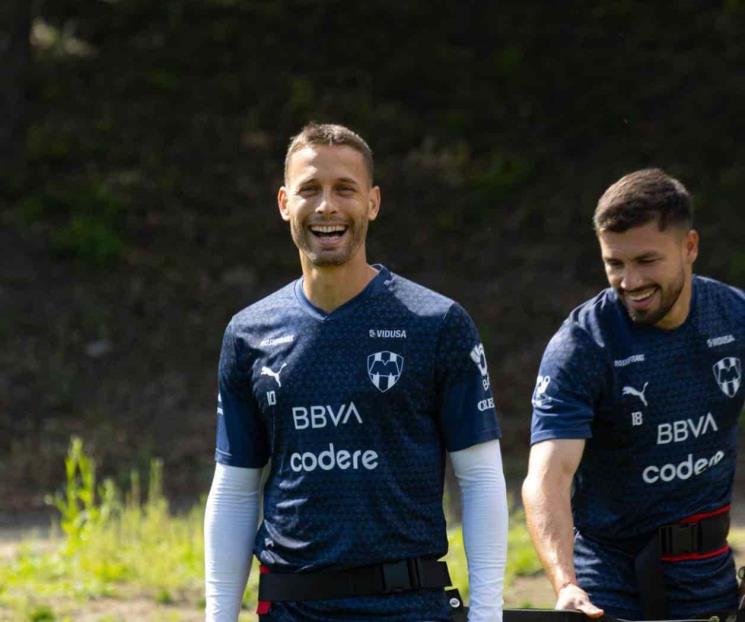 Entrenan Rayados y ante Chivas habría dosificación del plantel