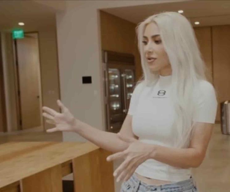 Demandan a Kim Kardashian por imitaciones de muebles de Donald Judd Demandan a Kim Kardashian por imitaciones de muebles de Donald Judd