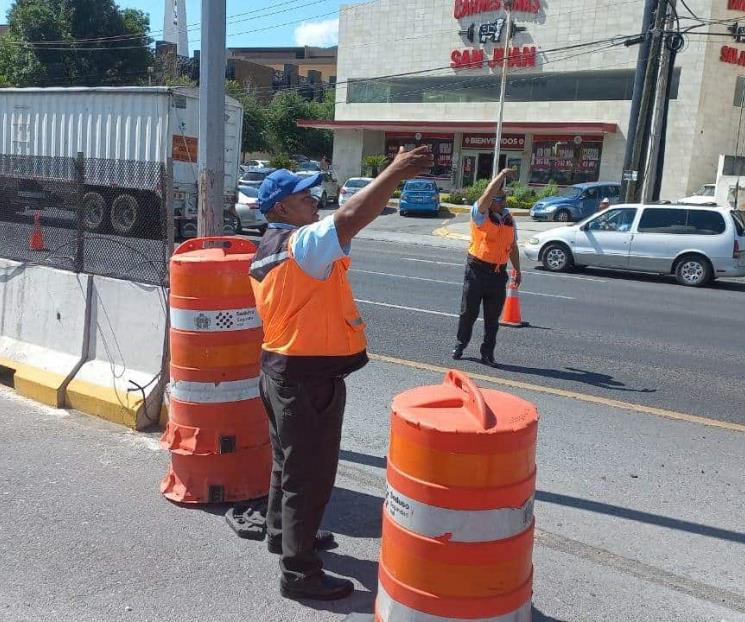 Instalan contraflujo en Carretera Nacional por temporada vacacional Instalan contraflujo en Carretera Nacional por temporada vacacional