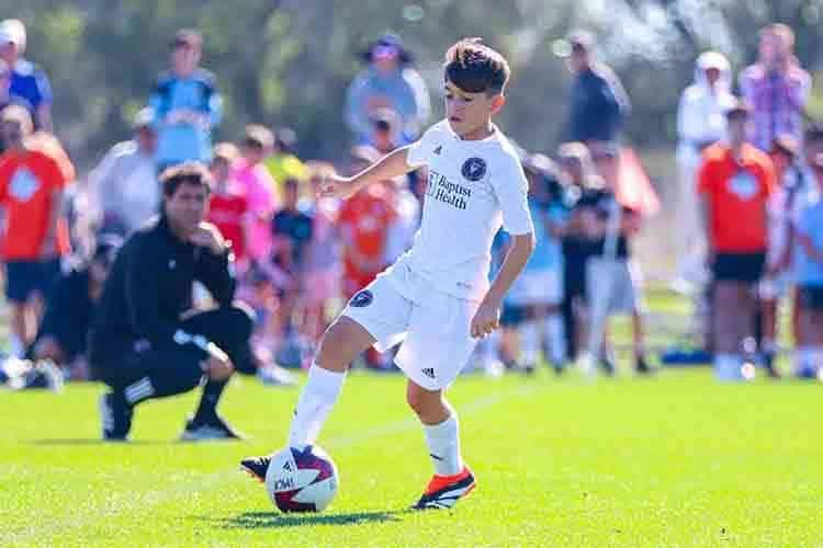 Gana hijo de Messi torneo rayado