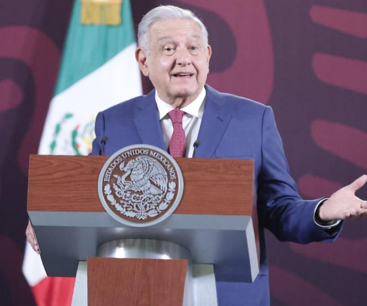 AMLO critica al INE por ordenarle bajar otra mañanera