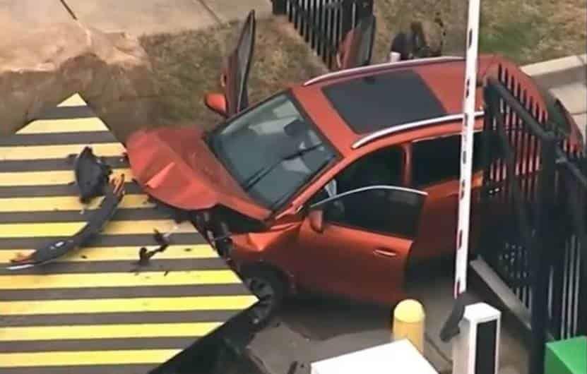 Conductor estrella vehículo contra sede del FBI en Atlanta
