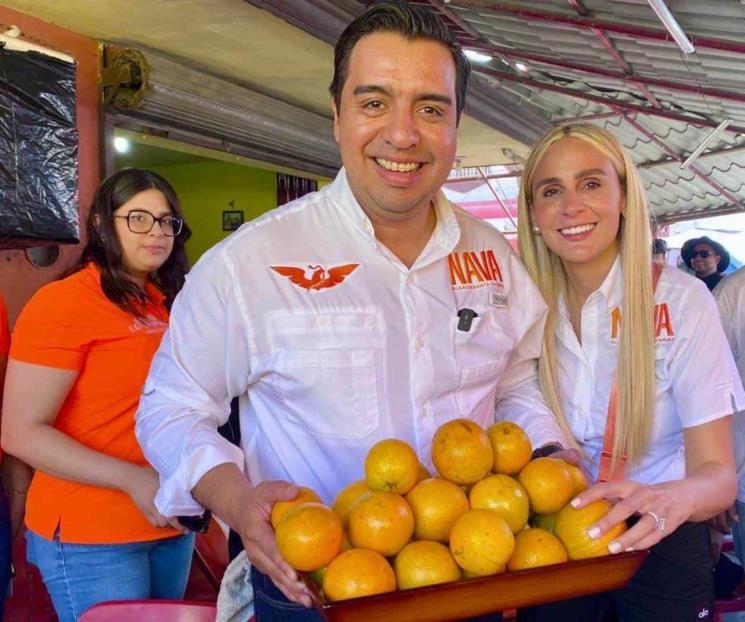 Busca Jesús Nava mejoras en el Santa Bus de Santa Catarina