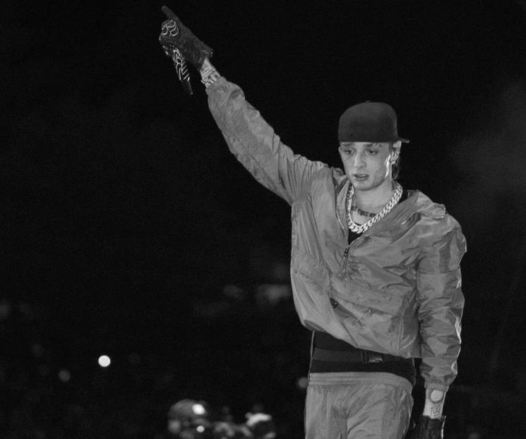 Reconocen a Peso Pluma en los premios iHeartRadio