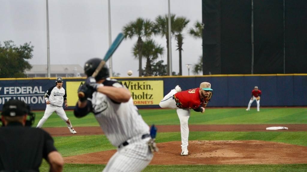 Sultanes iguala con el Pensacola Blue Wahoos